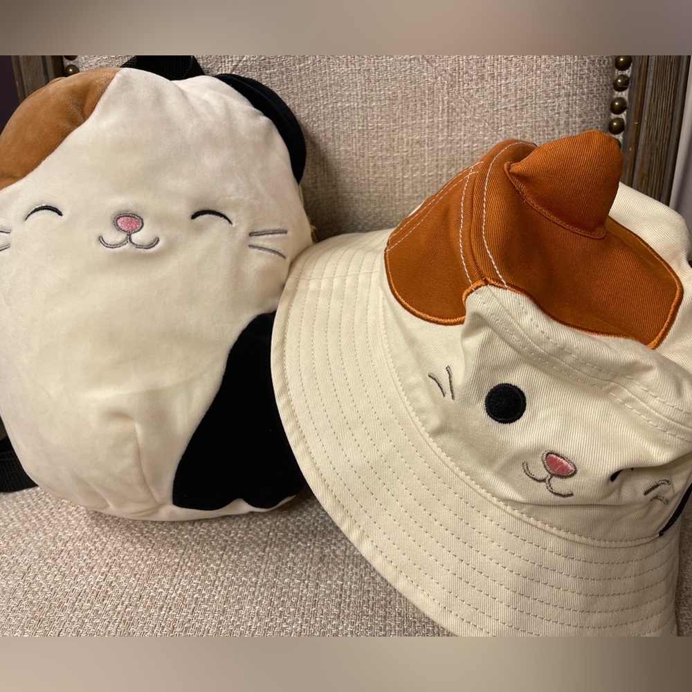 Squish mallow backpack and hat set new with tags